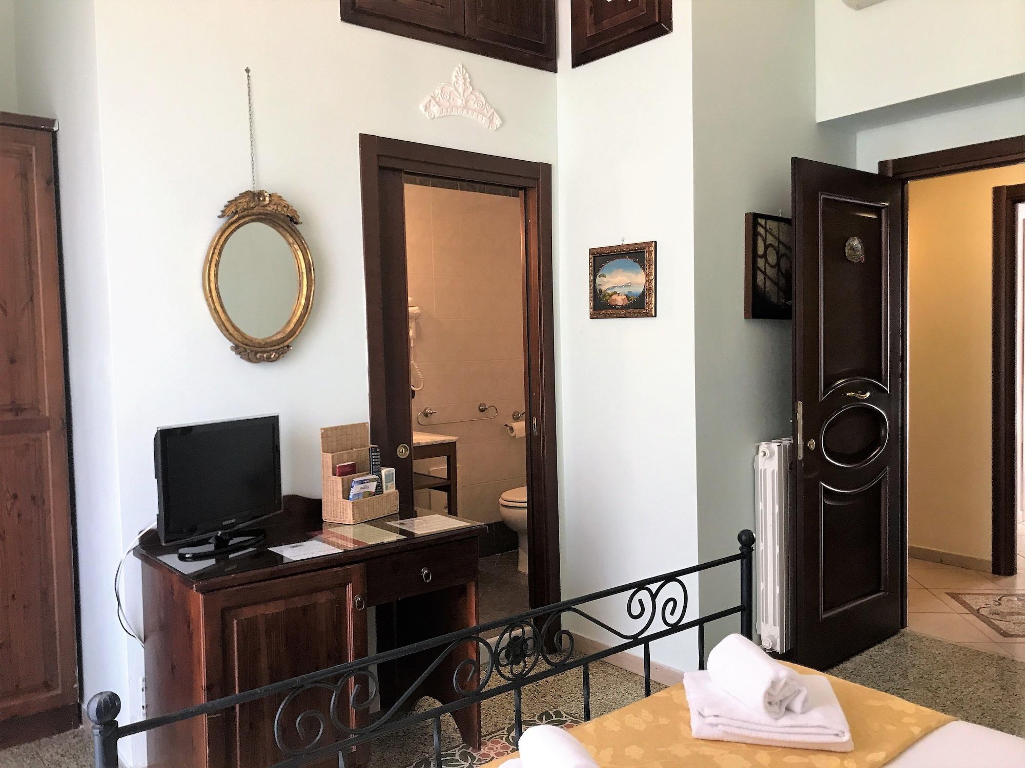 B&B Art Suite Principe Umberto Napels Buitenkant foto