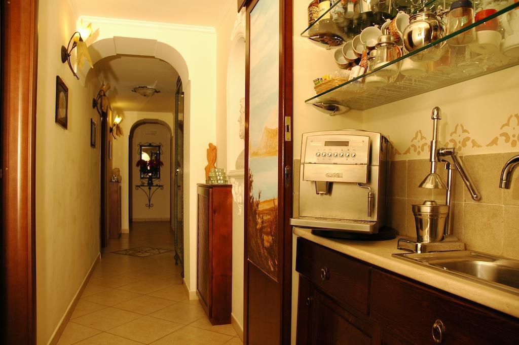 B&B Art Suite Principe Umberto Napels Buitenkant foto
