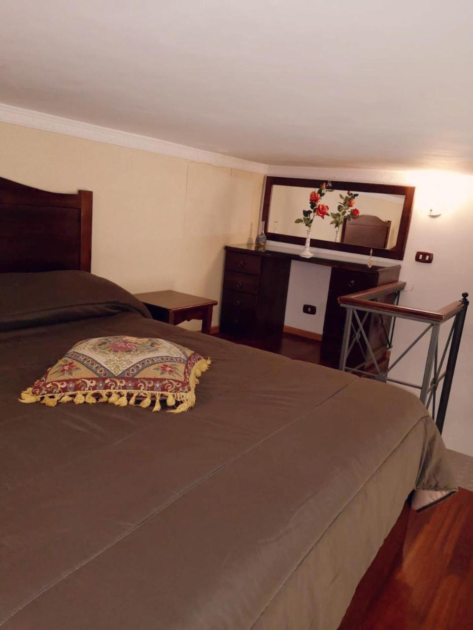 B&B Art Suite Principe Umberto Napels Buitenkant foto