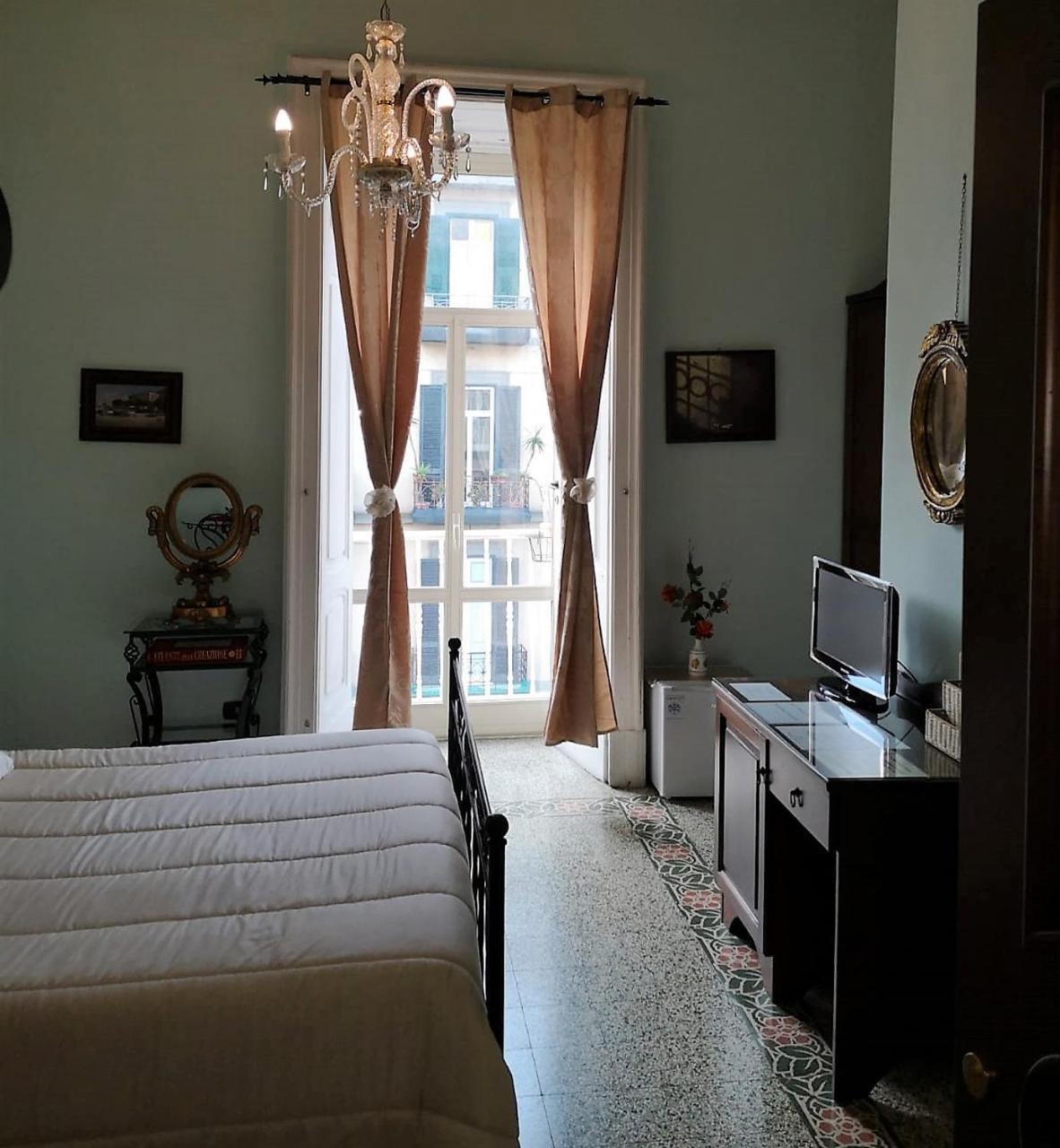 B&B Art Suite Principe Umberto Napels Buitenkant foto